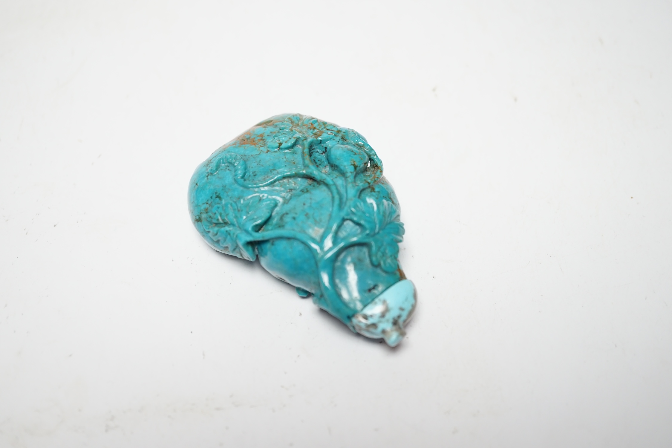 A Chinese turquoise matrix gourd shaped snuff bottle, 7cm high